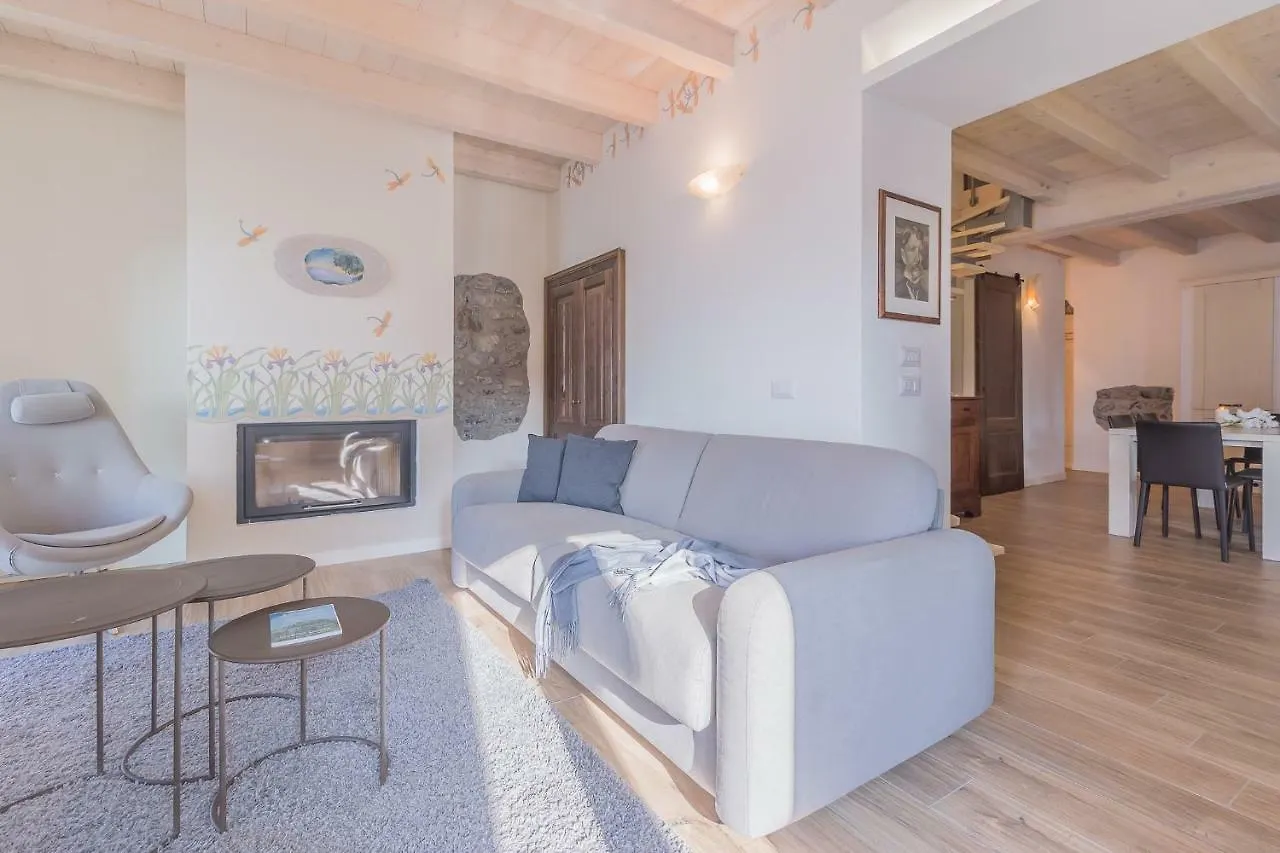 Elizabeth House Varenna Apartment 0*,  Italy