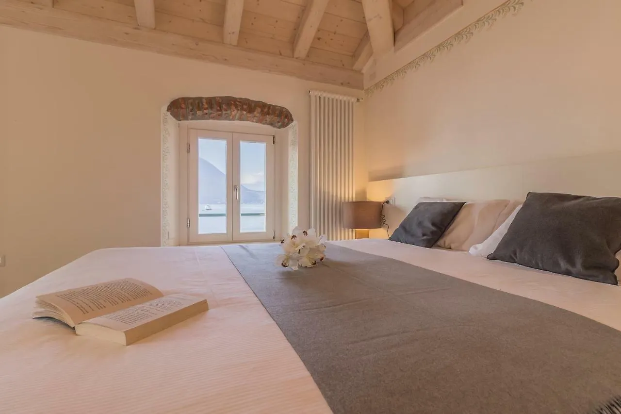 Elizabeth House Varenna Apartment 0*,  Italy