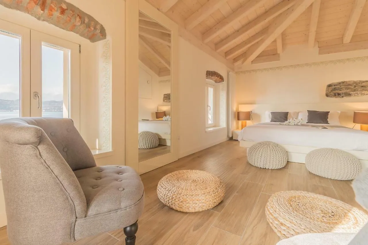 Elizabeth House Varenna Apartment